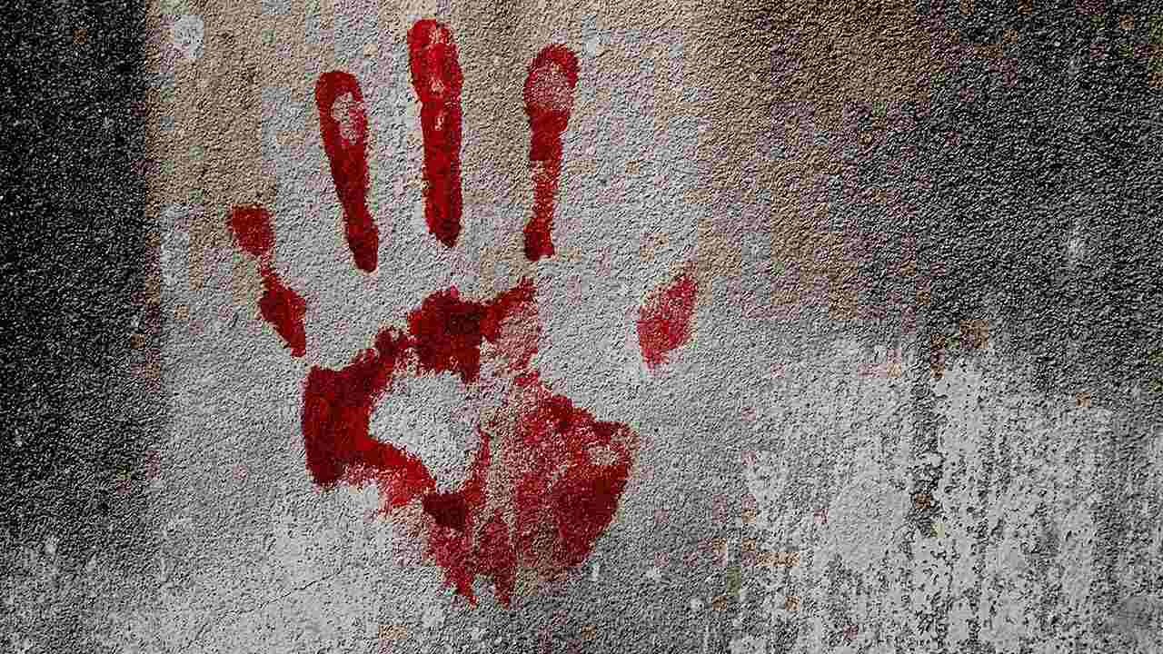 Murder: చపాతీ ఇవ్వలేదని రిక్షా కార్మికుడి హత్య Murder: చపాతీ ఇవ్వలేదని రిక్షా కార్మికుడి హత్య