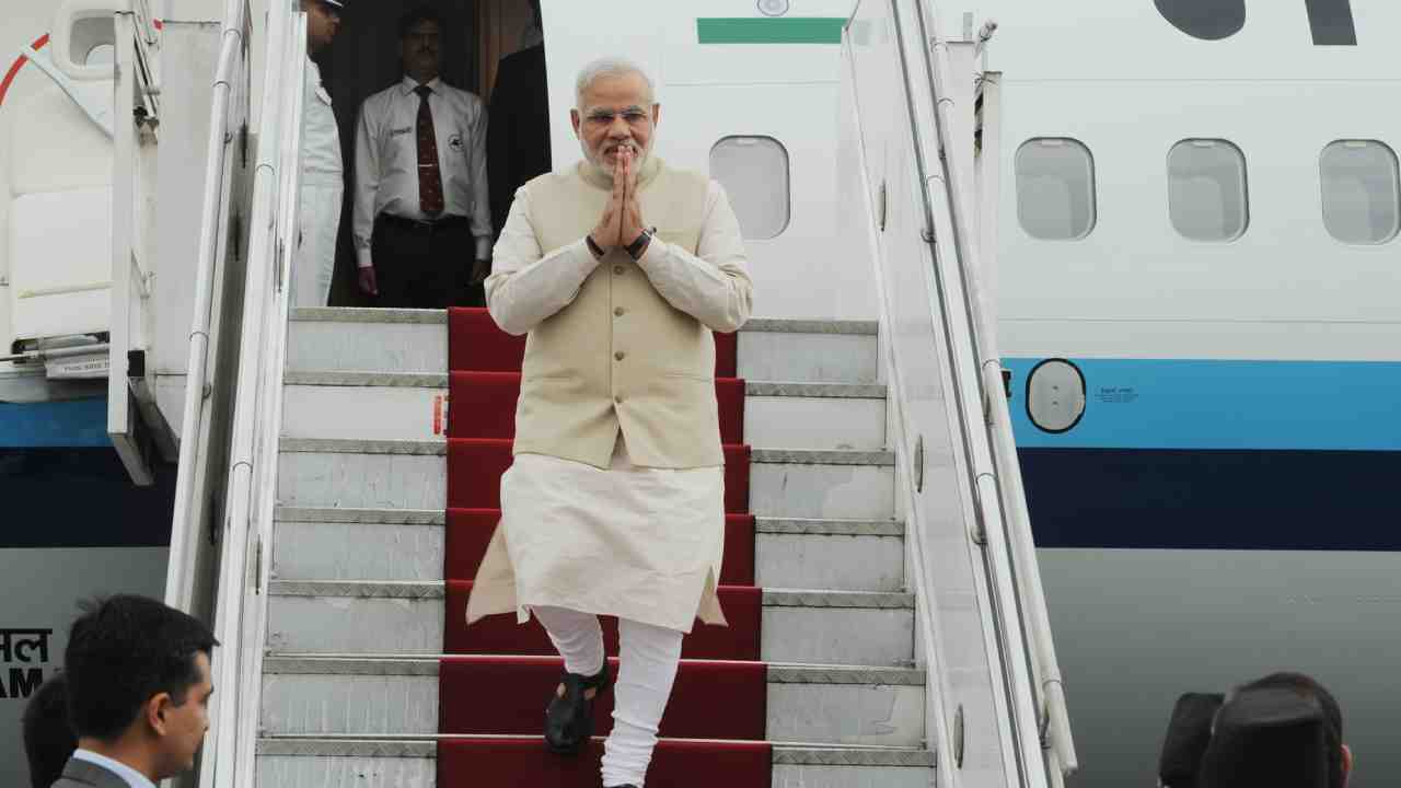 PM Modi: నేడు హైదరాబాద్కు మోదీ.. మూడు రోజులు ఇక్కడే.. షెడ్యూల్ ఇలా.. PM Modi: నేడు హైదరాబాద్కు మోదీ.. మూడు రోజులు ఇక్కడే.. షెడ్యూల్ ఇలా..