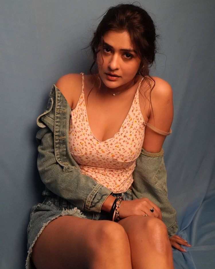 Payal Rajput Latest Hot Pictures Goes Viral