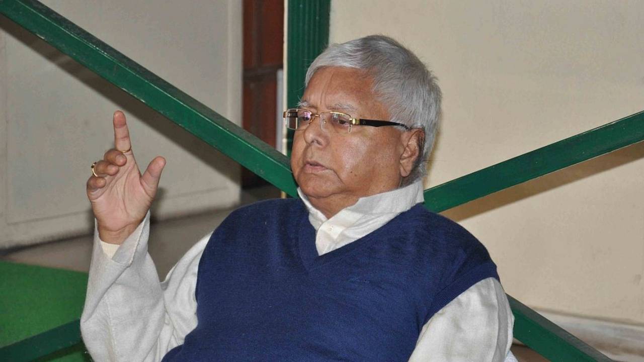 Rjd Chief Lalu Prasad Yadav Hospitalised In Patna After Fall From Stairs (1)