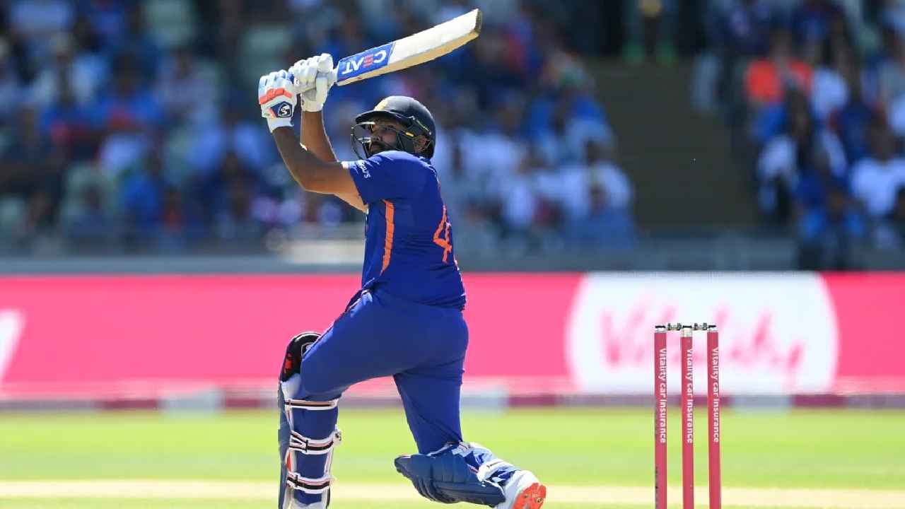 Rohit Sharma : టీ20 క్రికెట్లో రోహిత్ శర్మ రికార్డ్.. తొలి ఇండియన్ క్రికెటర్ Rohit Sharma : టీ20 క్రికెట్లో రోహిత్ శర్మ రికార్డ్.. తొలి ఇండియన్ క్రికెటర్