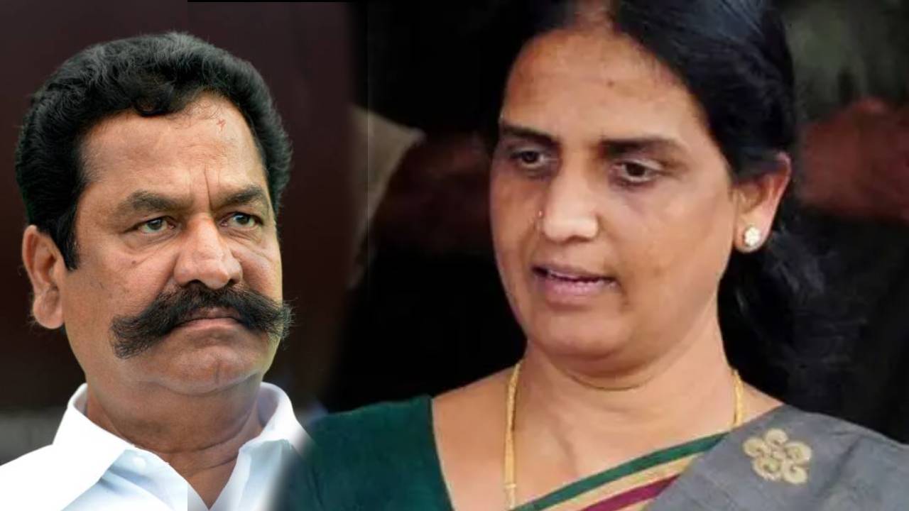 TRS Politics : మంత్రి సబితా ఇంద్రారెడ్డి భూ కబ్జాలను ప్రోత్సహిస్తున్నారు..చెరువులు,స్కూల్ స్థలాలను కూడా వదలటంలేదు.. TRS Politics : మంత్రి సబితా ఇంద్రారెడ్డి భూ కబ్జాలను ప్రోత్సహిస్తున్నారు..చెరువులు,స్కూల్ స్థలాలను కూడా వదలటంలేదు..