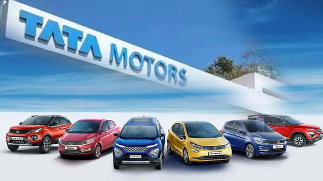 Tata Motors : టాటా మోటార్స్ షాకింగ్ నిర్ణయం.. ఆ వాహనాల ధరలు పెంచేసింది.. ఎంతంటే? Tata Motors : టాటా మోటార్స్ షాకింగ్ నిర్ణయం.. ఆ వాహనాల ధరలు పెంచేసింది.. ఎంతంటే?