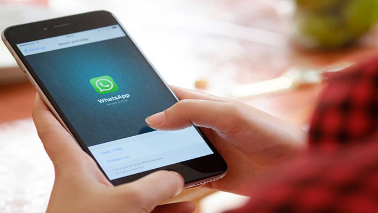Whatsapp Will Soon Give More Time To Delete Messages You Sent By Mistake (1)