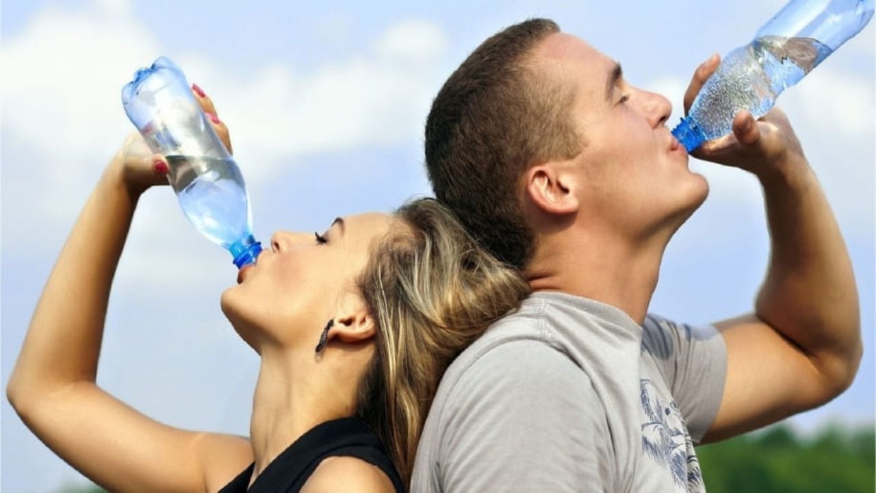 Why You Should Never Drink Water Standing Up, You Must Know These Facts (12)