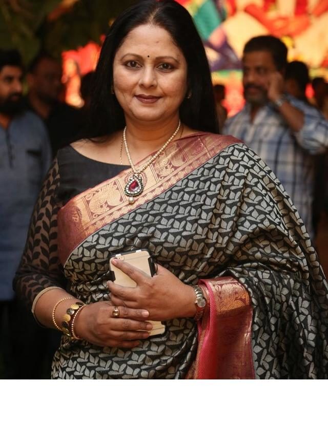 >ఇండస్ట్రీలో 50 ఏళ్ళు పూర్తి.. సంచలన వ్యాఖ్యలు చేసిన జయసుధ