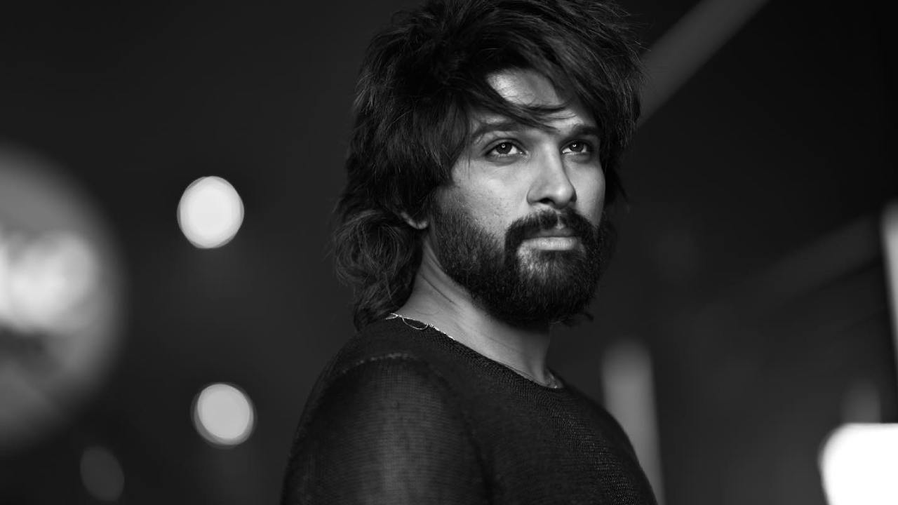Allu Arjun : ఐకాన్ స్టార్ ఒక్క ఫొటోతో.. ‘పుష్ప’పై ఎన్నో అనుమానాలు.. Allu Arjun : ఐకాన్ స్టార్ ఒక్క ఫొటోతో.. ‘పుష్ప’పై ఎన్నో అనుమానాలు..