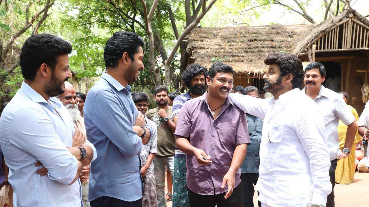 NBK 107 : బాలకృష్ణతో అల్లరి చేస్తున్న నరేష్.. NBK 107 : బాలకృష్ణతో అల్లరి చేస్తున్న నరేష్..