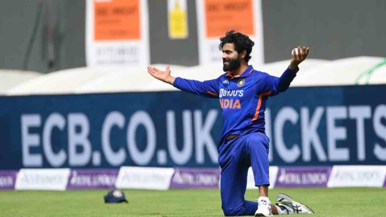 England vs India: మూడో వన్డేలో రవీంద్ర జడేజా పట్టిన క్యాచ్ వీడియో వైరల్ England vs India: మూడో వన్డేలో రవీంద్ర జడేజా పట్టిన క్యాచ్ వీడియో వైరల్