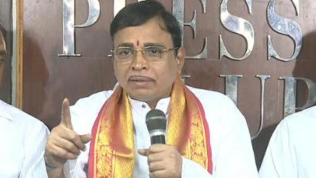 Jonnavittula Ramalingeswara Rao : ఎన్నో పాటలు రాశాను.. కానీ అవార్డులు మాత్రం రాలేదు.. Jonnavittula Ramalingeswara Rao : ఎన్నో పాటలు రాశాను.. కానీ అవార్డులు మాత్రం రాలేదు..