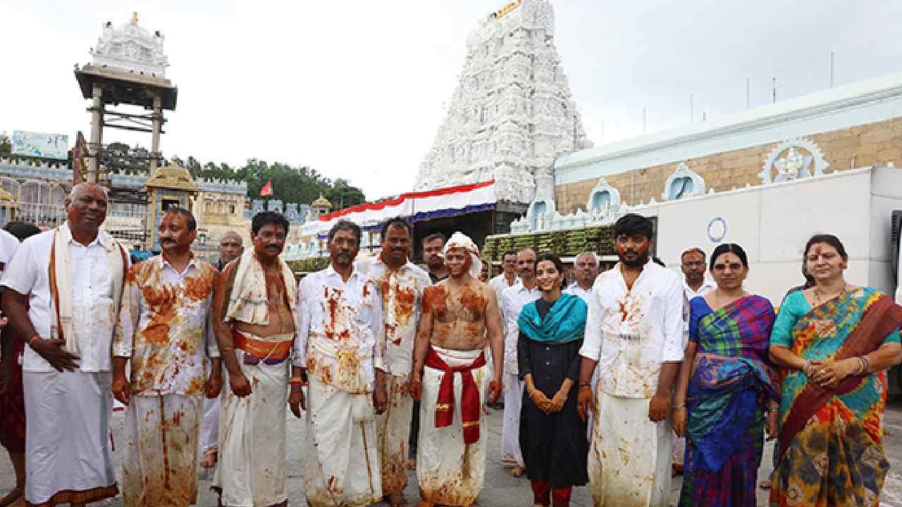 Koil Alwar Thirumanjanam : శ్రీవారి ఆలయంలో ఘనంగా కోయిల్ ఆళ్వార్ తిరుమంజనం Koil Alwar Thirumanjanam : శ్రీవారి ఆలయంలో ఘనంగా కోయిల్ ఆళ్వార్ తిరుమంజనం