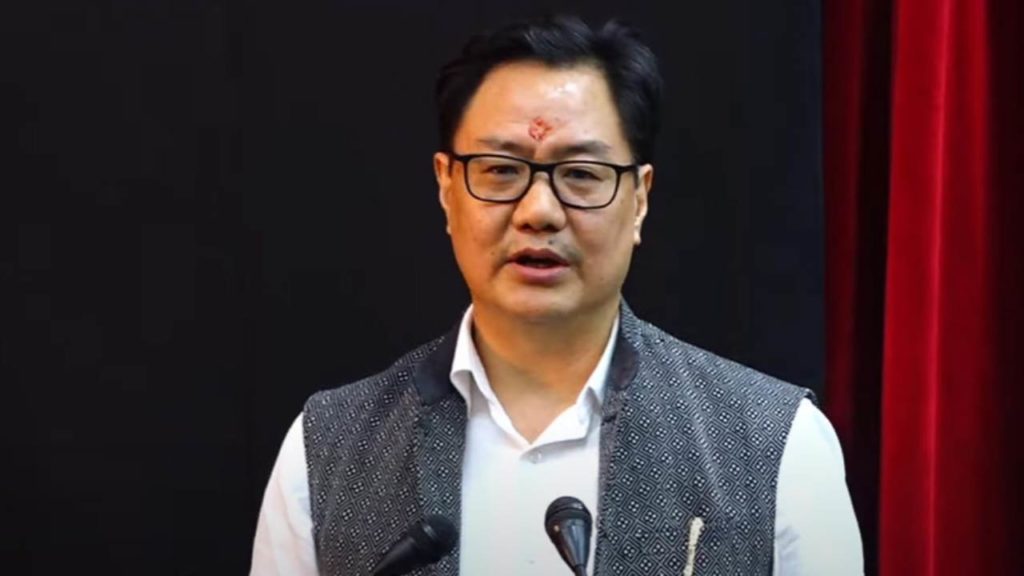 Lawyers Charge Rs 10 Lakh Per Hearing (1)