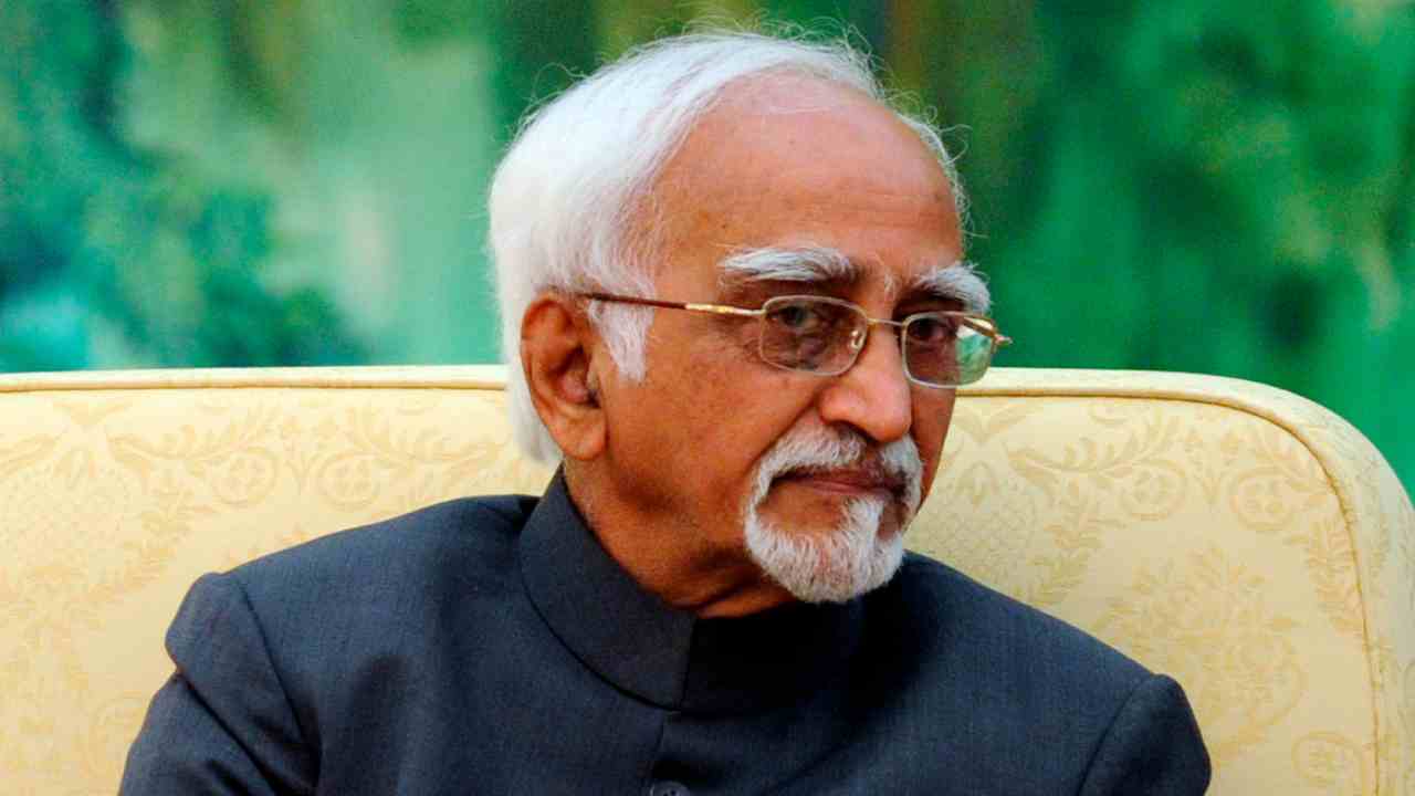 Pak Journalist Row: నేను ఎన్నడూ అతడిని కలవలేదు.. ఆహ్వానించలేదు: మాజీ ఉపరాష్ట్రపతి అన్సారీ Pak Journalist Row: నేను ఎన్నడూ అతడిని కలవలేదు.. ఆహ్వానించలేదు: మాజీ ఉపరాష్ట్రపతి అన్సారీ