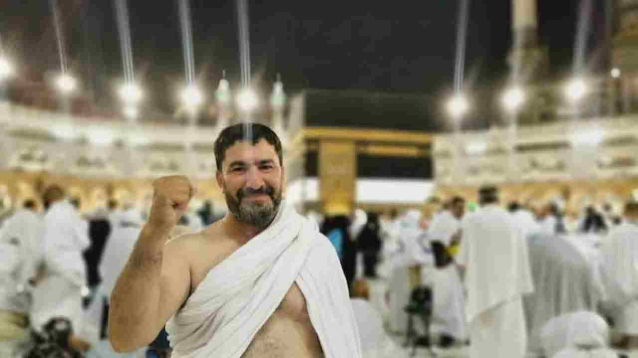 Iraqi Man: హజ్ పర్యటనకై ఇరాక్ వ్యక్తి 6వేల 500కిలోమీటర్ల పాదయాత్ర Iraqi Man: హజ్ పర్యటనకై ఇరాక్ వ్యక్తి 6వేల 500కిలోమీటర్ల పాదయాత్ర