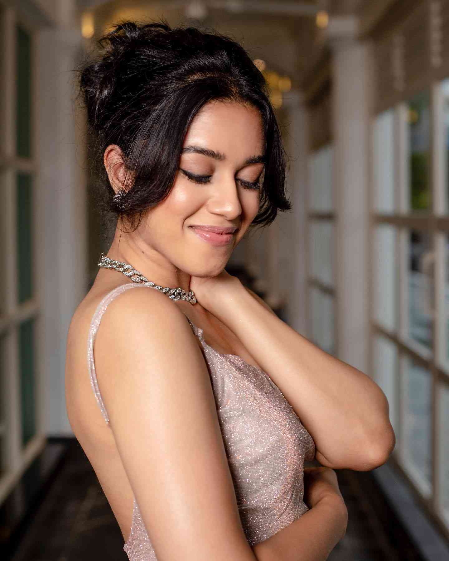 Mirnalini Ravi4
