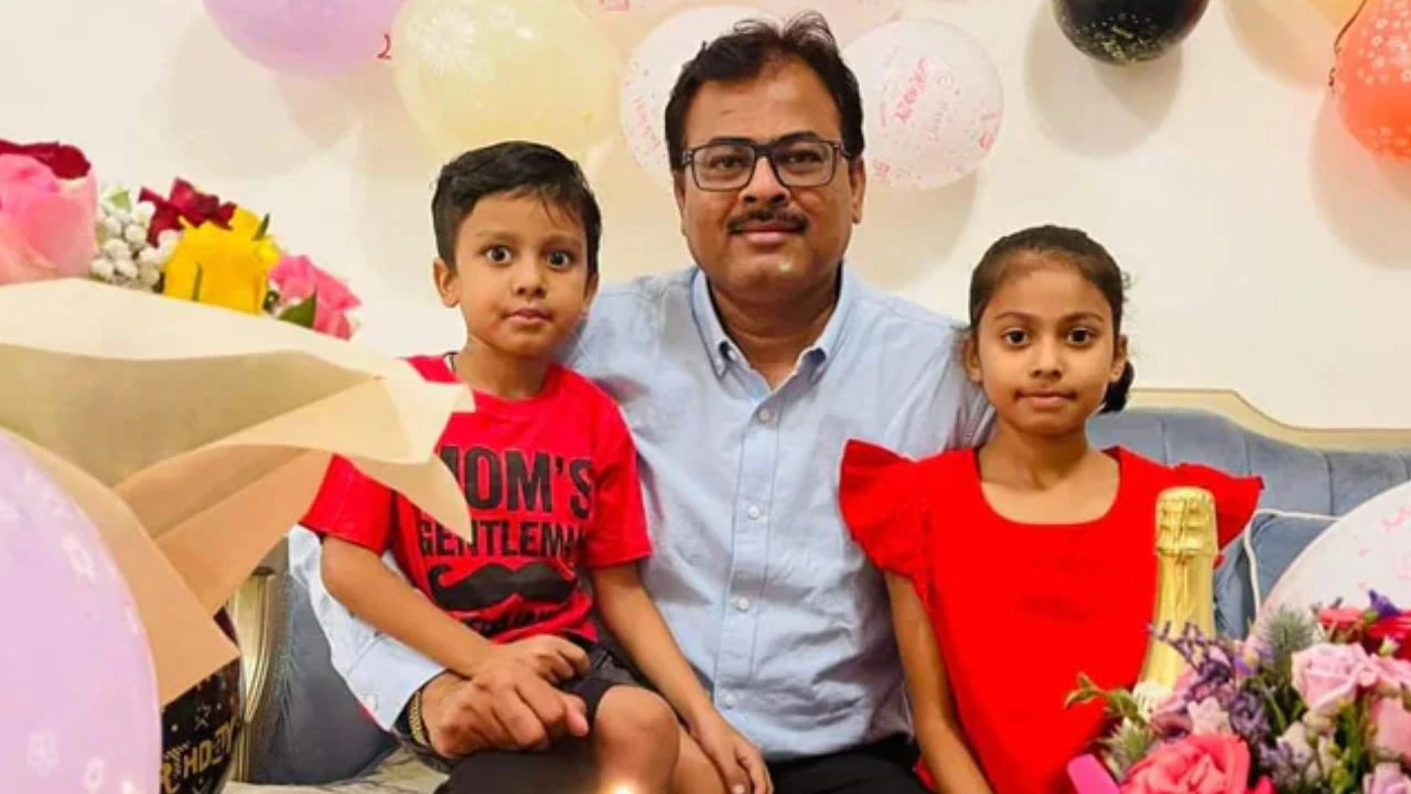 Oman Beach : ఒమన్ బీచ్ లో కొట్టుకుపోయిన ముగ్గురు భారతీయులు..తండ్రి, బాలుడి మృతదేహాలు లభ్యం Oman Beach : ఒమన్ బీచ్ లో కొట్టుకుపోయిన ముగ్గురు భారతీయులు..తండ్రి, బాలుడి మృతదేహాలు లభ్యం