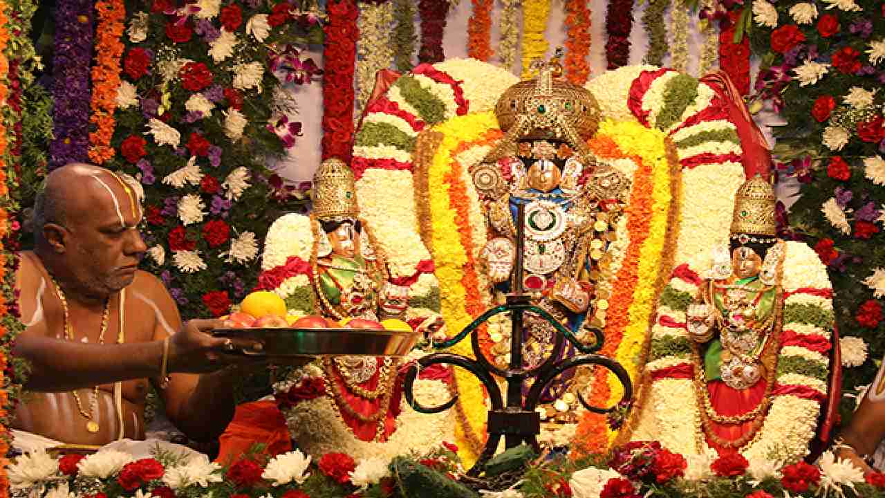 Pushpa Pallaki Seva (1)
