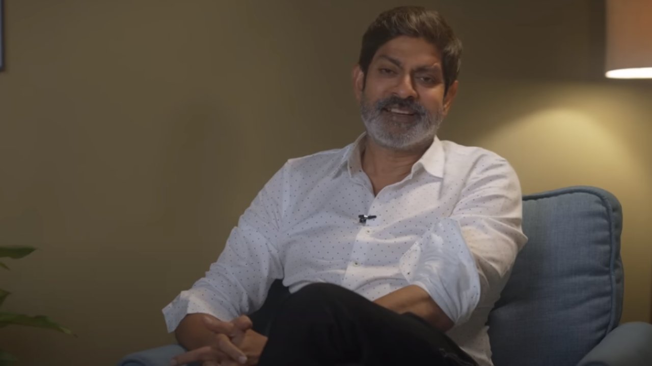 Jagapathi Babu : నేను రాజకీయాలకు పనికిరాను.. రాజకీయాల్లోకి వచ్చే ఛాన్స్ లేదు.. Jagapathi Babu : నేను రాజకీయాలకు పనికిరాను.. రాజకీయాల్లోకి వచ్చే ఛాన్స్ లేదు..