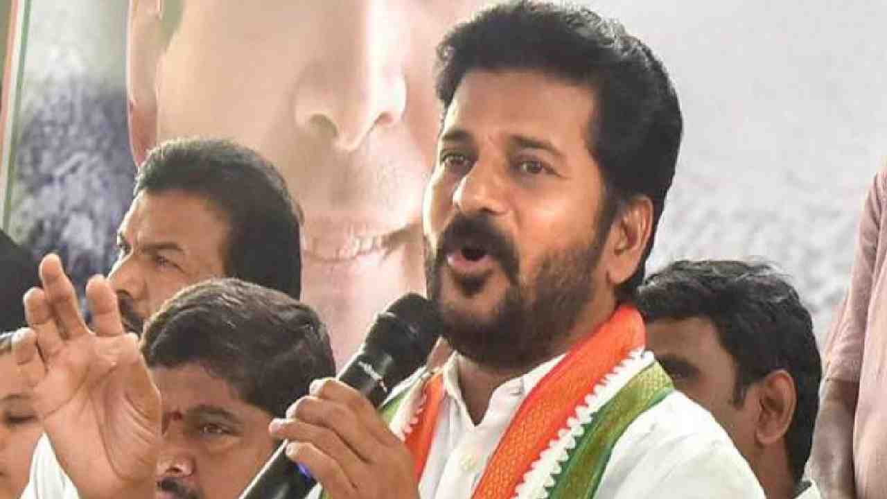 Revanth Reddy : తెలంగాణపై కేసీఆర్,కేటీఆర్ కుట్రలు చేస్తున్నారు-రేవంత్ రెడ్డి Revanth Reddy : తెలంగాణపై కేసీఆర్,కేటీఆర్ కుట్రలు చేస్తున్నారు-రేవంత్ రెడ్డి