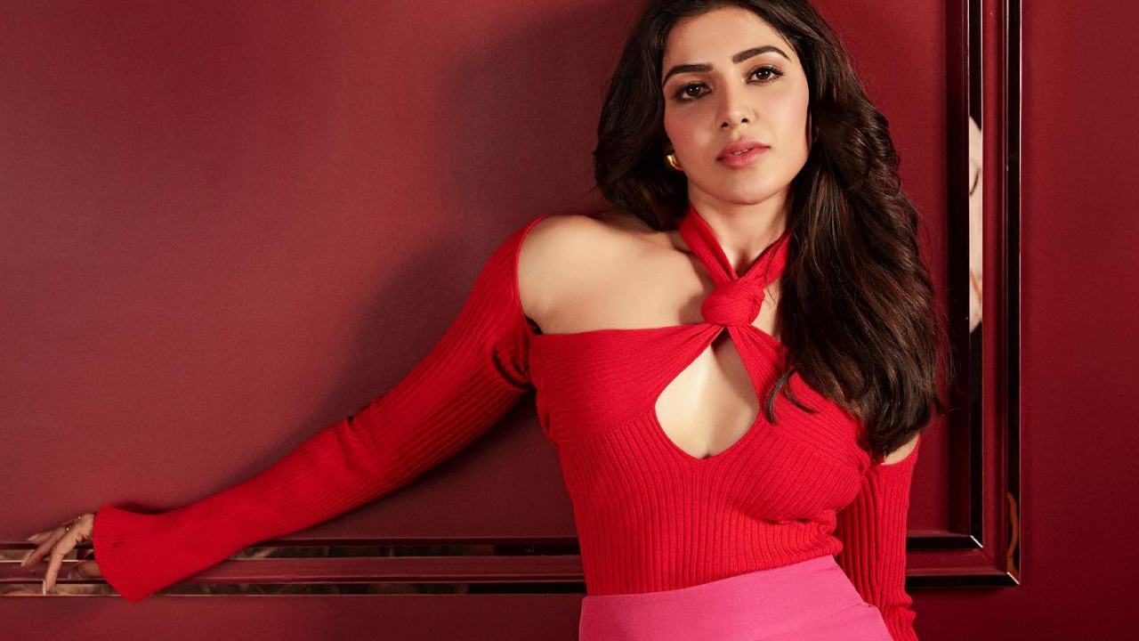 Samantha : డబ్బులిచ్చి నంబర్ 1 స్థానాన్ని కొనుక్కున్నాను.. Samantha : డబ్బులిచ్చి నంబర్ 1 స్థానాన్ని కొనుక్కున్నాను..