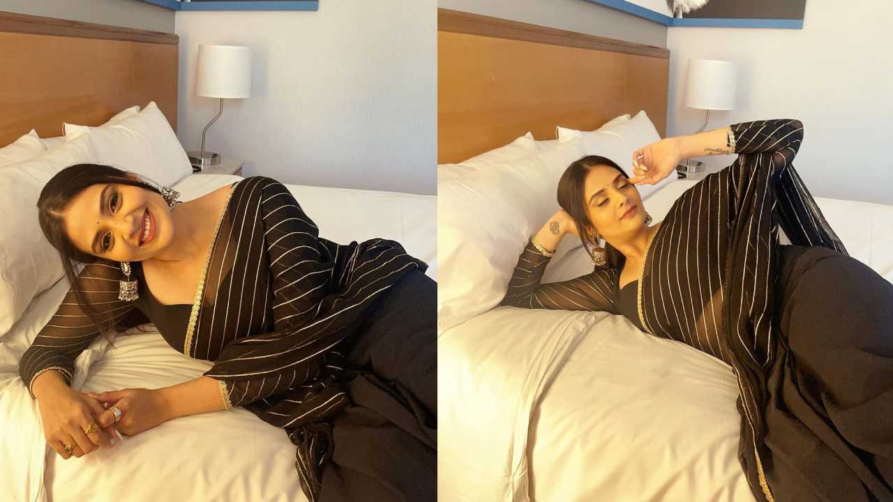 Sreemukhi : బెడ్ పై చీరలో సేదతీరుతున్న శ్రీముఖి