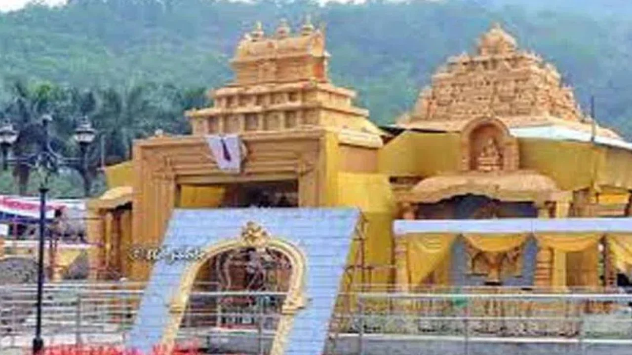 Sri Veerabhadraswamy : ఆగస్టు 2 నుంచి శ్రీ వీరభద్రస్వామివారి వార్షిక బ్రహ్మోత్సవాలు Sri Veerabhadraswamy : ఆగస్టు 2 నుంచి శ్రీ వీరభద్రస్వామివారి వార్షిక బ్రహ్మోత్సవాలు