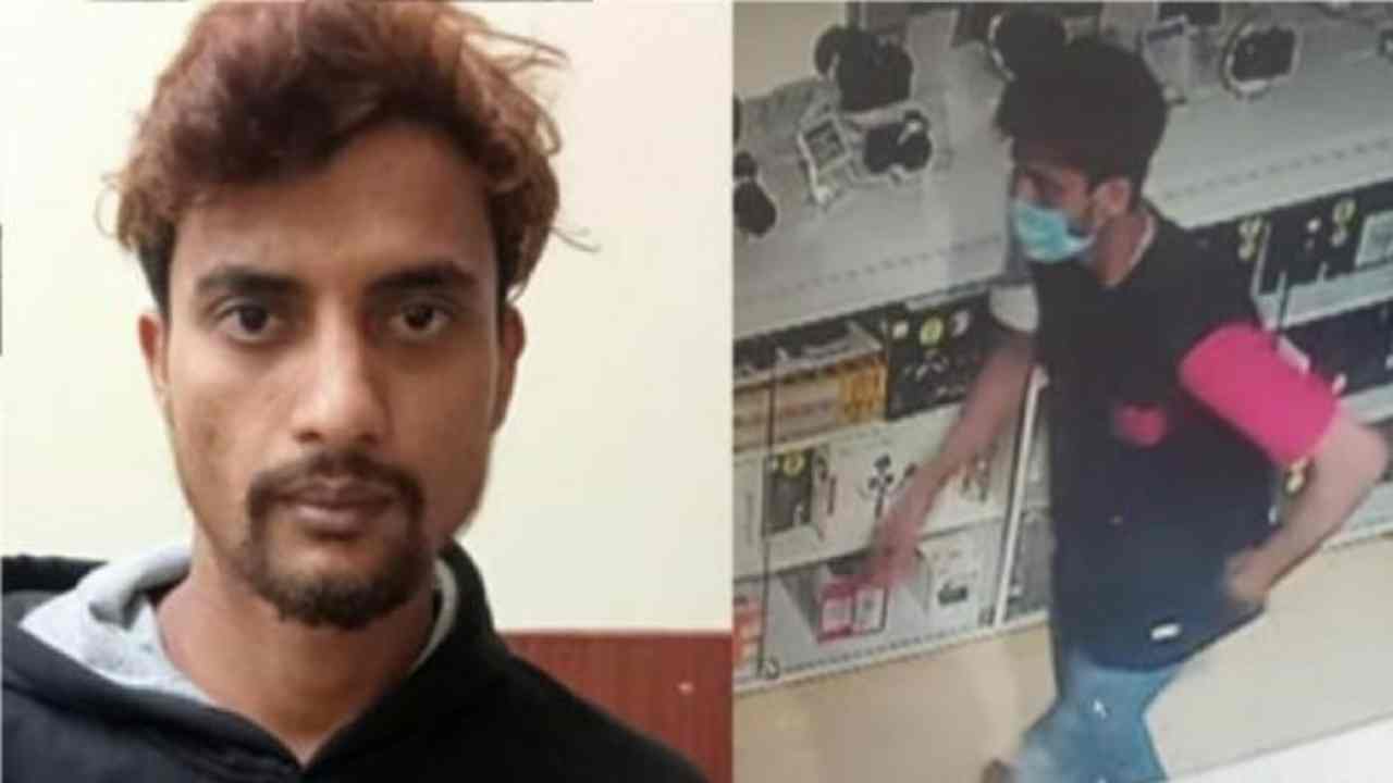 karnataka: అమ్మాయి కోసం స్మార్ట్ఫోన్ కొట్టేద్దామని వెళ్ళి.. రాత్రంతా షోరూంలో మహిళల బాత్రూంలో యువకుడు karnataka: అమ్మాయి కోసం స్మార్ట్ఫోన్ కొట్టేద్దామని వెళ్ళి.. రాత్రంతా షోరూంలో మహిళల బాత్రూంలో యువకుడు