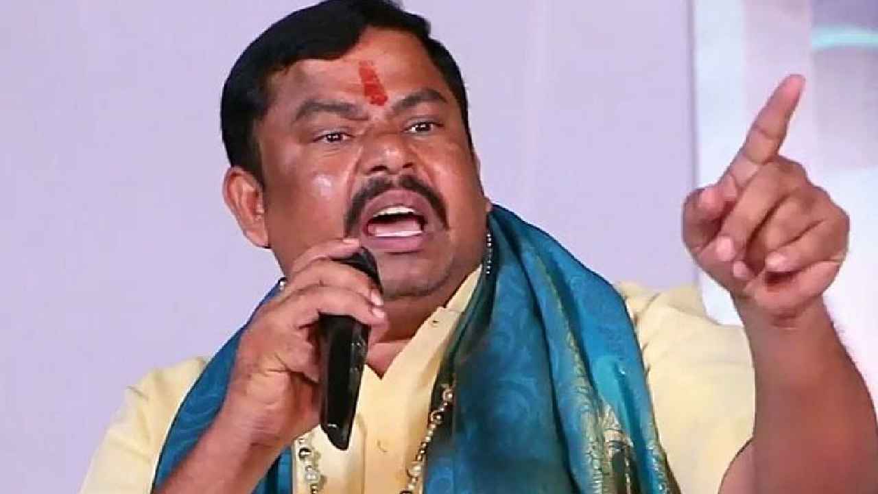 101 Cases On MLA Raja Singh : ఎమ్మెల్యే రాజాసింగ్పై 101 కేసులు.. రౌడీషీటర్గా పేర్కొన్న పోలీసులు 101 Cases On MLA Raja Singh : ఎమ్మెల్యే రాజాసింగ్పై 101 కేసులు.. రౌడీషీటర్గా పేర్కొన్న పోలీసులు