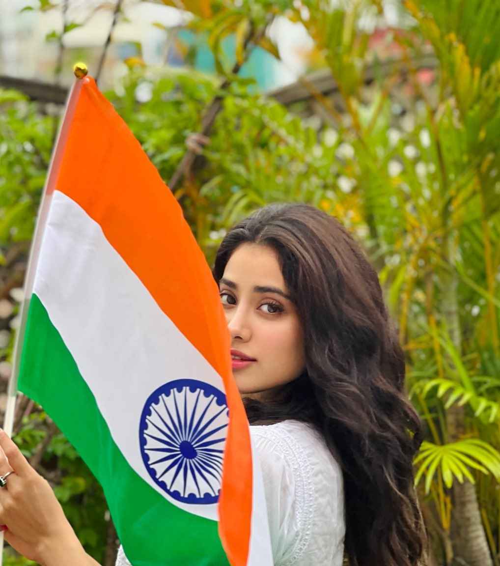 Actresses On Independence Day Share Their Pics On Insta