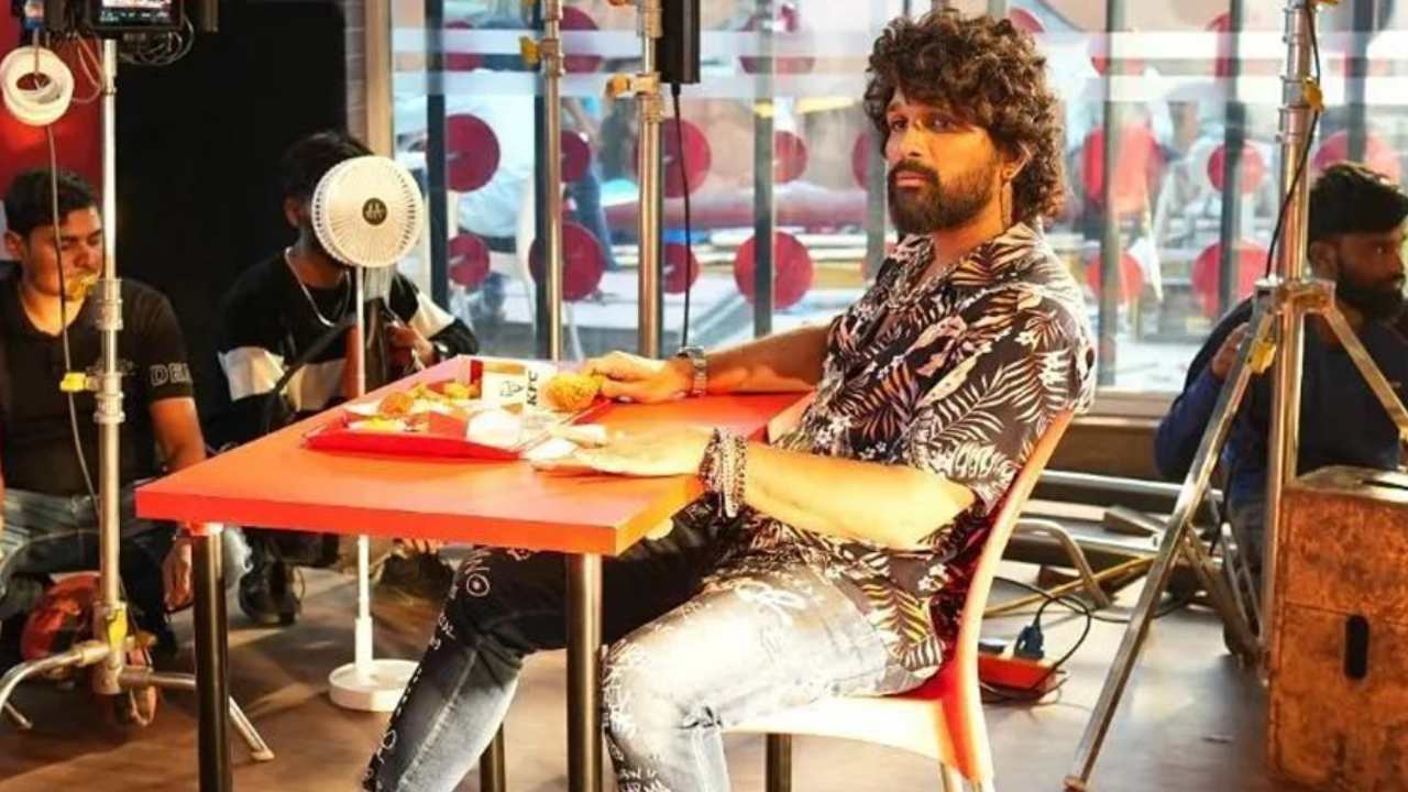 Allu Arjun: బన్నీ హాలీవుడ్ ఎంట్రీ.. కాలర్ ఎగరేస్తున్న ఫ్యాన్స్! Allu Arjun: బన్నీ హాలీవుడ్ ఎంట్రీ.. కాలర్ ఎగరేస్తున్న ఫ్యాన్స్!
