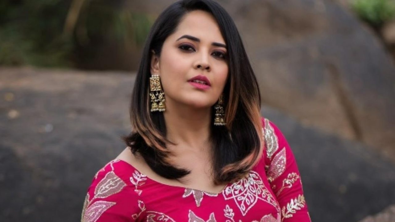 Anasuya Bharadwaj: ఆంటీ అన్నారో.. అంతే సంగతులు.. అనసూయ వార్నింగ్! Anasuya Bharadwaj: ఆంటీ అన్నారో.. అంతే సంగతులు.. అనసూయ వార్నింగ్!