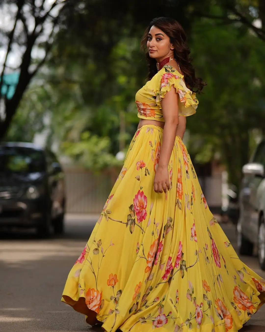 Anchor Bhanu Shree Looks Stunning In Yellow Dress