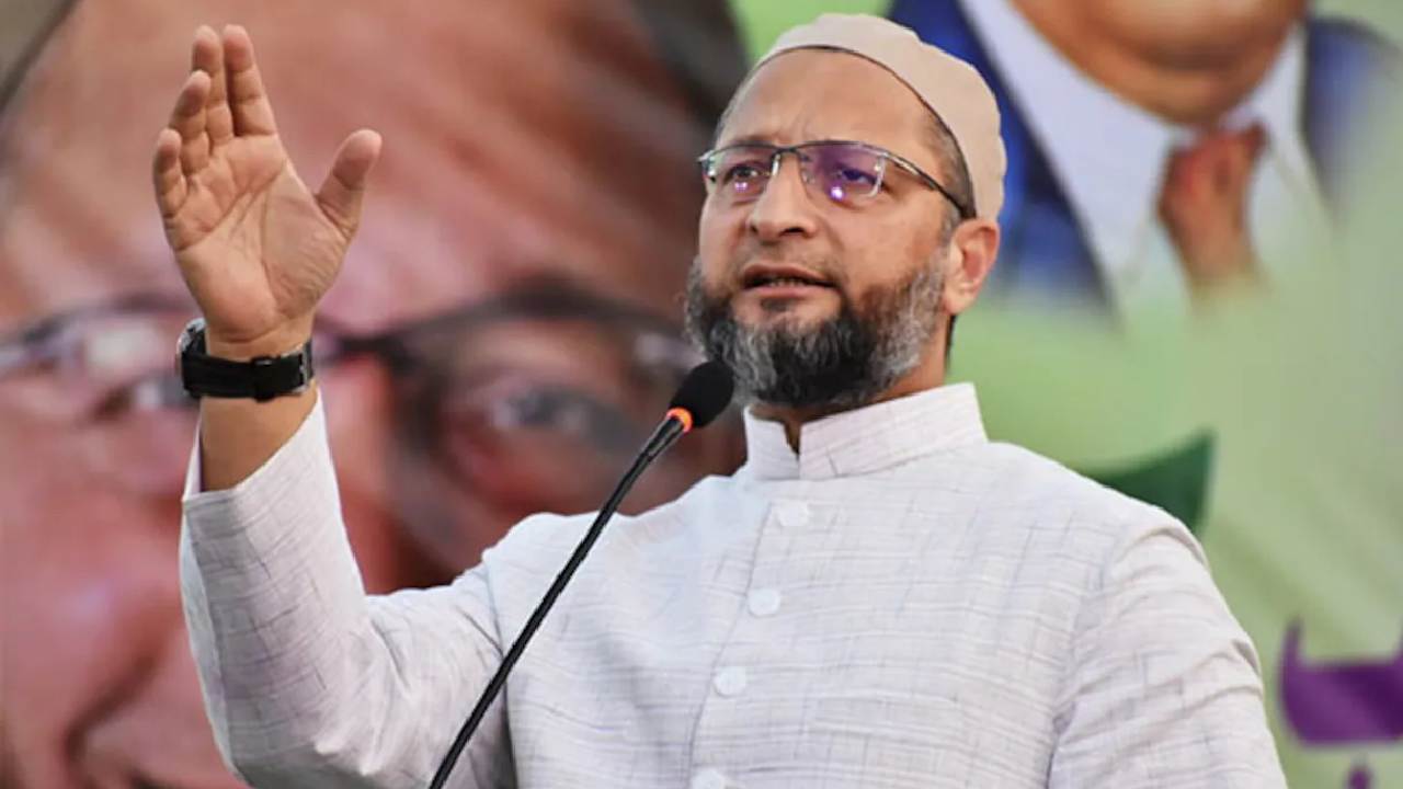 Asaduddin Owaisi: రాష్ట్రాన్ని ఆహుతి చేద్దామనుకున్నారా.. బీజేపీపై అసదుద్దీన్ ఫైర్ Asaduddin Owaisi: రాష్ట్రాన్ని ఆహుతి చేద్దామనుకున్నారా.. బీజేపీపై అసదుద్దీన్ ఫైర్
