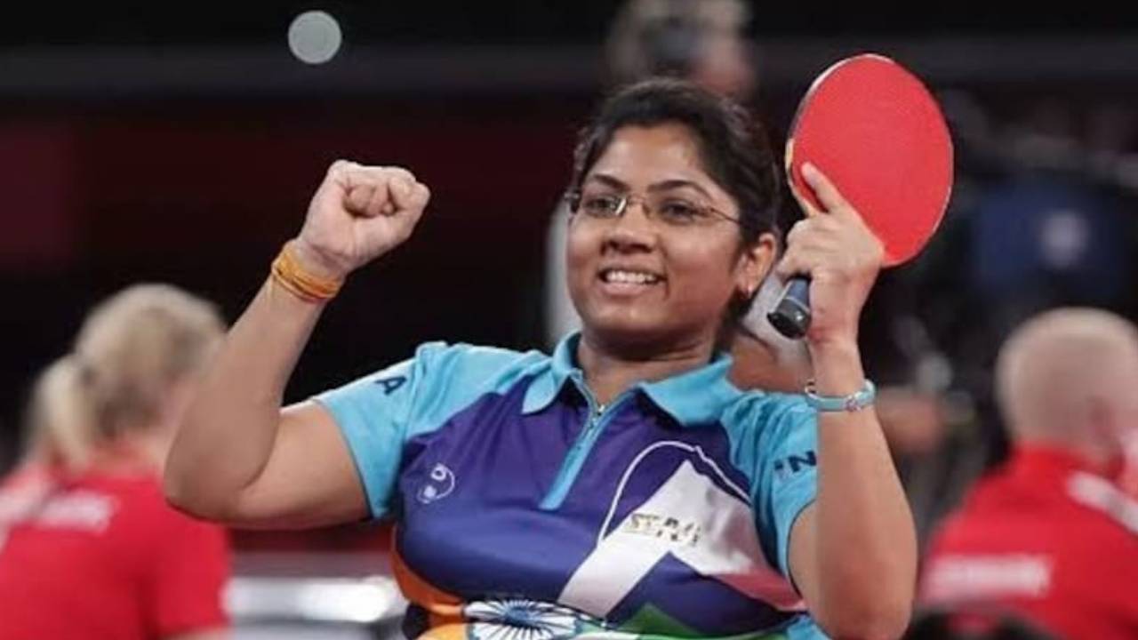 Commonwealth Games: చరిత్ర సృష్టించిన భవినా పటేల్.. పారా టేబుల్ టెన్నిస్ విభాగంలో ఇండియాకు తొలి స్వర్ణం Commonwealth Games: చరిత్ర సృష్టించిన భవినా పటేల్.. పారా టేబుల్ టెన్నిస్ విభాగంలో ఇండియాకు తొలి స్వర్ణం