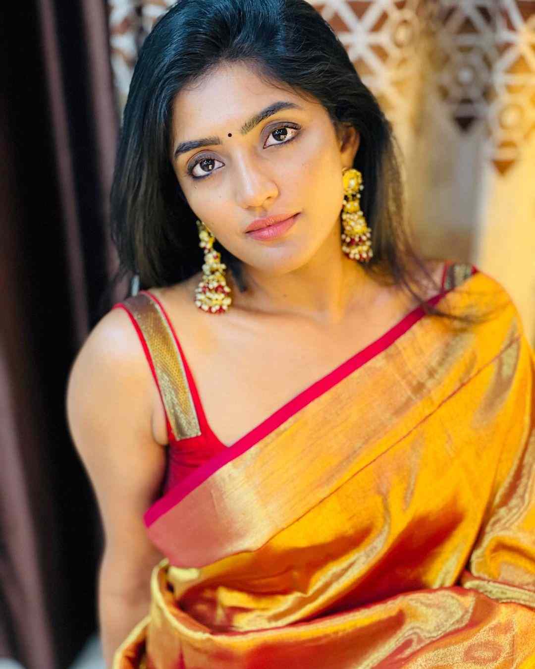 Eesha Rebba Glamour Show009