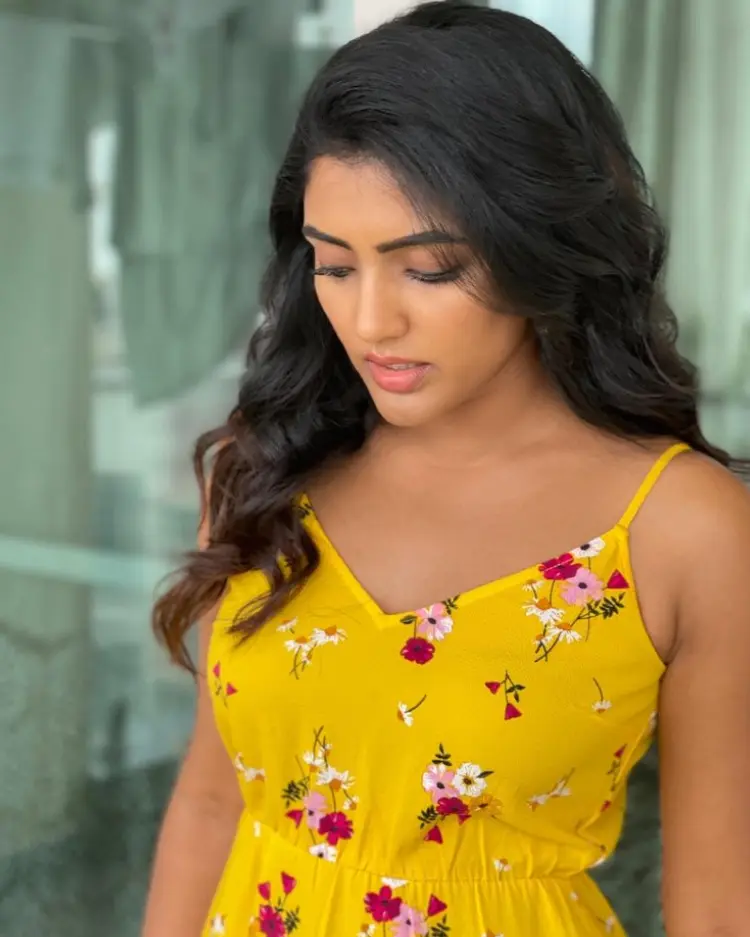 Eesha Rebba Looks Stunning In Yellow Dress