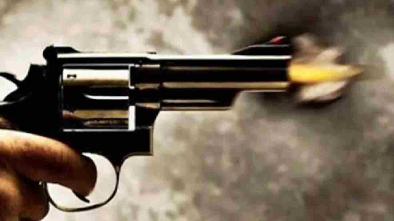 Hyderabad: హైదరాబాద్లో కాల్పుల కలకలం.. ఒకరు మృతి Hyderabad: హైదరాబాద్లో కాల్పుల కలకలం.. ఒకరు మృతి