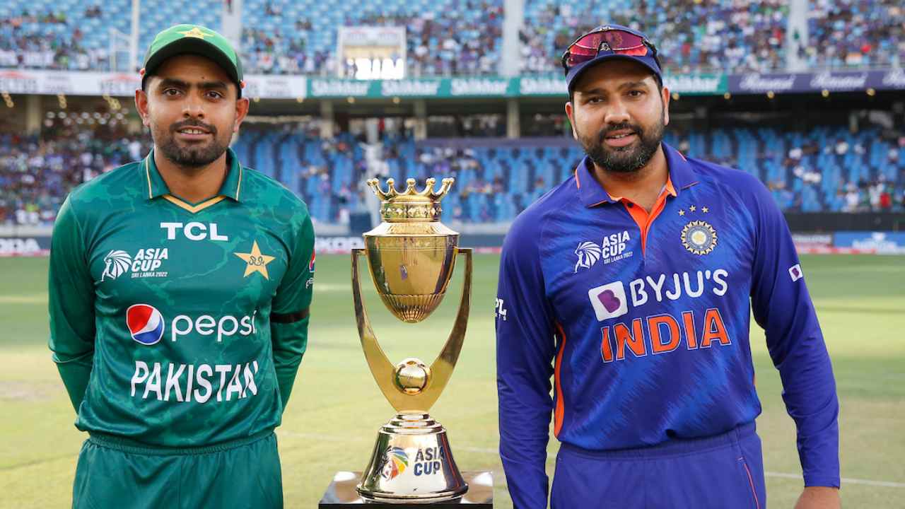 India vs pakistan match in asia cup-2022: ఇండియా – పాకిస్థాన్ జట్ల మధ్య ఆదివారం రాత్రి జరిగిన మ్యాచ్‌కు సంబంధించిన ఫొటో గ్యాలరీ