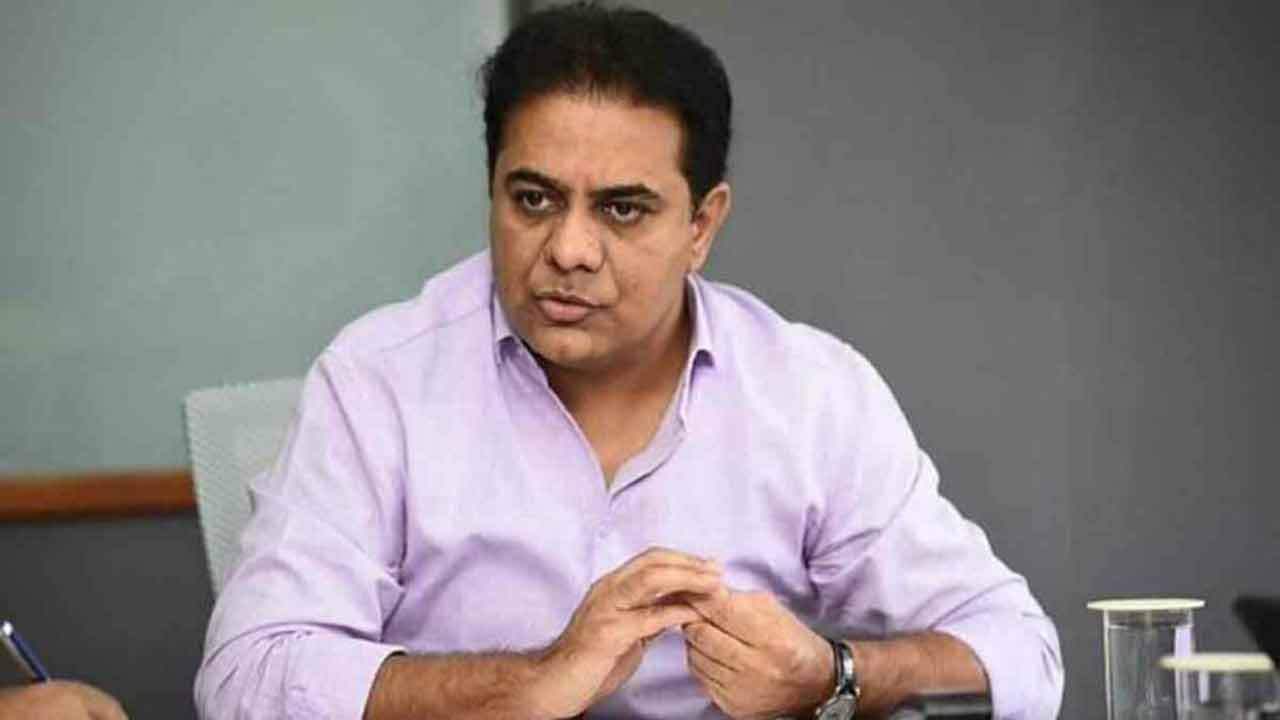 K.T.Rama Rao slams Modi: భారత కరెన్సీపై గాంధీజీకి బదులు మోదీజీ చిత్రాన్ని ముద్రిస్తారా?: కేటీఆర్ K.T.Rama Rao slams Modi: భారత కరెన్సీపై గాంధీజీకి బదులు మోదీజీ చిత్రాన్ని ముద్రిస్తారా?: కేటీఆర్
