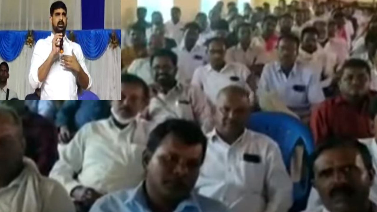 Kaushik Reddy Sensational Comments : ‘TRS జెండా మోసిన వారికే సంక్షేమ పథకాలు’..ఎమ్మెల్సీ కౌశిక్ రెడ్డి సంచలన వ్యాఖ్యలు Kaushik Reddy Sensational Comments : ‘TRS జెండా మోసిన వారికే సంక్షేమ పథకాలు’..ఎమ్మెల్సీ కౌశిక్ రెడ్డి సంచలన వ్యాఖ్యలు