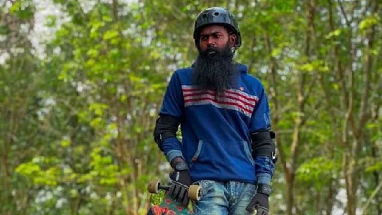 Kerala Man: స్కేట్బోర్డుపై కాశ్మీర్ యాత్ర చేస్తూ రోడ్డు ప్రమాదంలో యువకుడు మృతి Kerala Man: స్కేట్బోర్డుపై కాశ్మీర్ యాత్ర చేస్తూ రోడ్డు ప్రమాదంలో యువకుడు మృతి