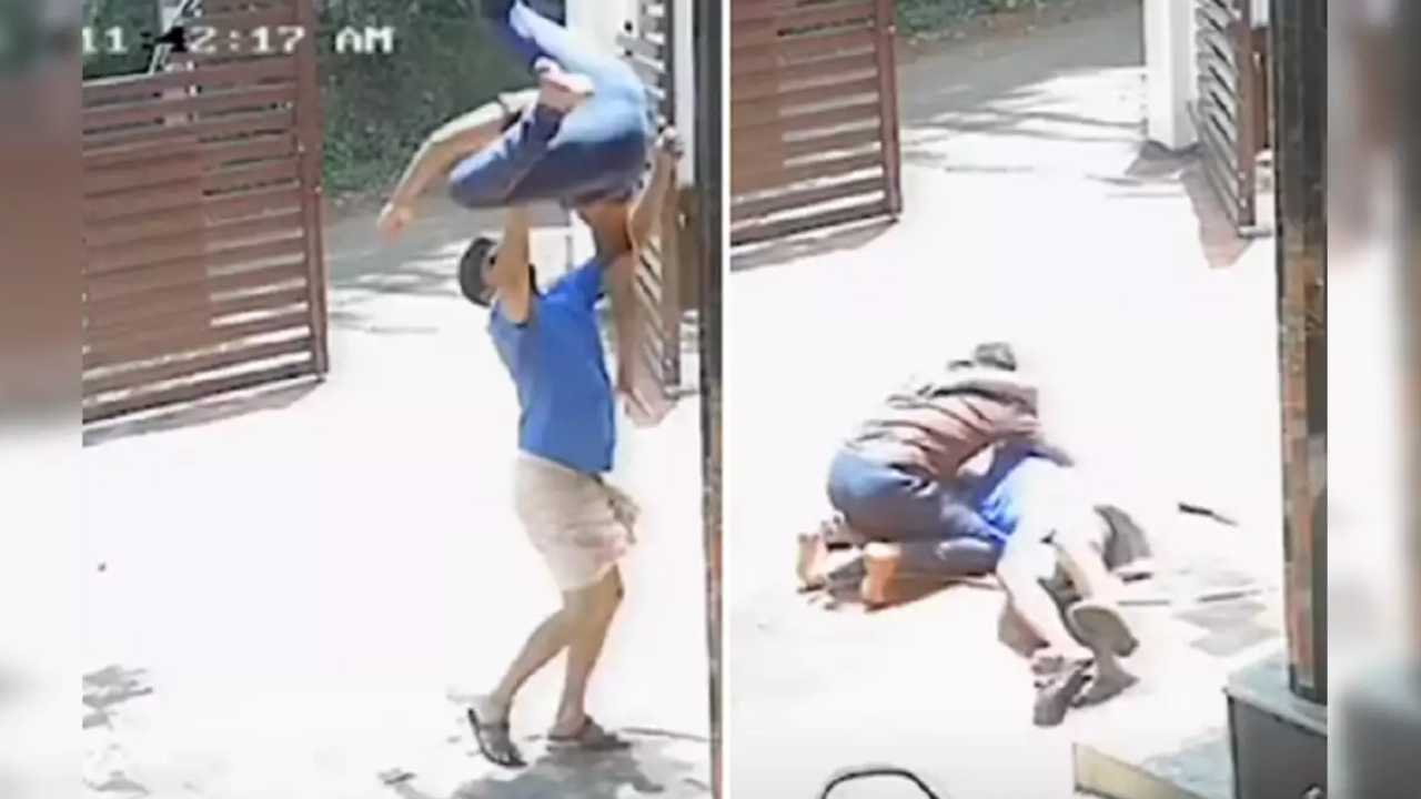 Man Caught Brother: పై నుంచి జారిపడ్డ తమ్ముడు.. క్యాచ్ పట్టి రక్షించిన అన్న… వీడియో వైరల్ Man Caught Brother: పై నుంచి జారిపడ్డ తమ్ముడు.. క్యాచ్ పట్టి రక్షించిన అన్న… వీడియో వైరల్