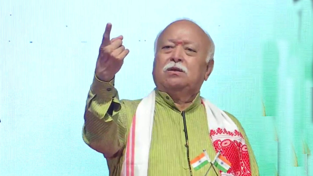 Life should be dedicated to India says RSS chief
