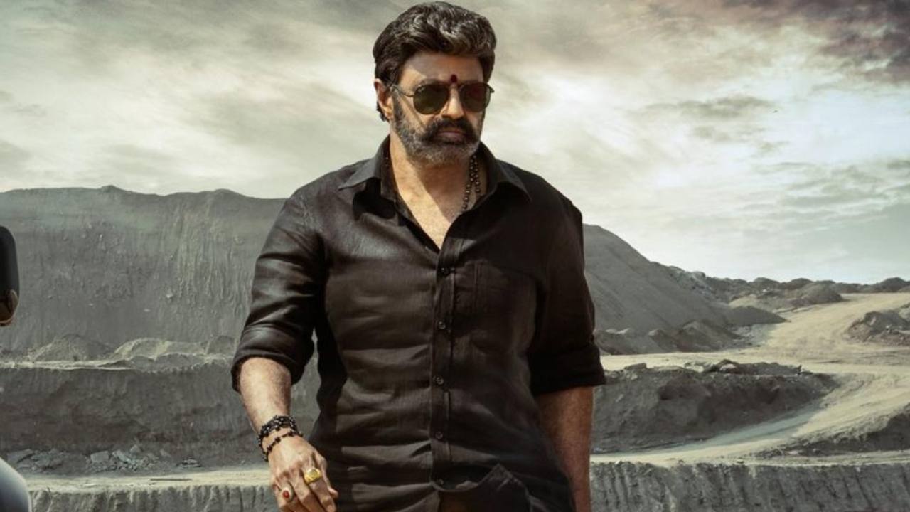 NBK107 Eyes On Dussehra Release: పండగకే దిగుతానంటోన్న బాలయ్య.. ఫ్యాన్స్ కోసమేనట! NBK107 Eyes On Dussehra Release: పండగకే దిగుతానంటోన్న బాలయ్య.. ఫ్యాన్స్ కోసమేనట!