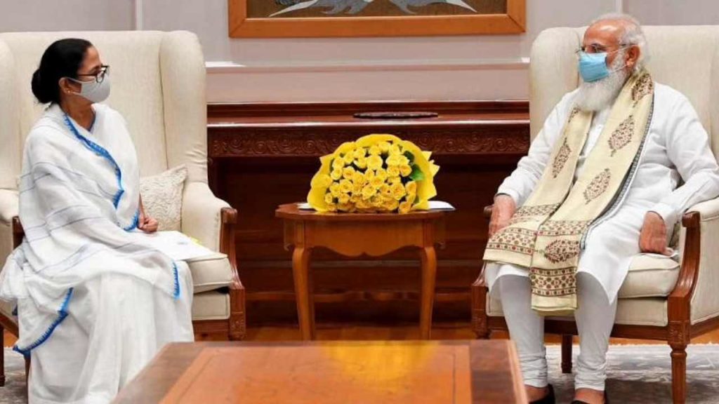 Mamata meets Modi in delhi
