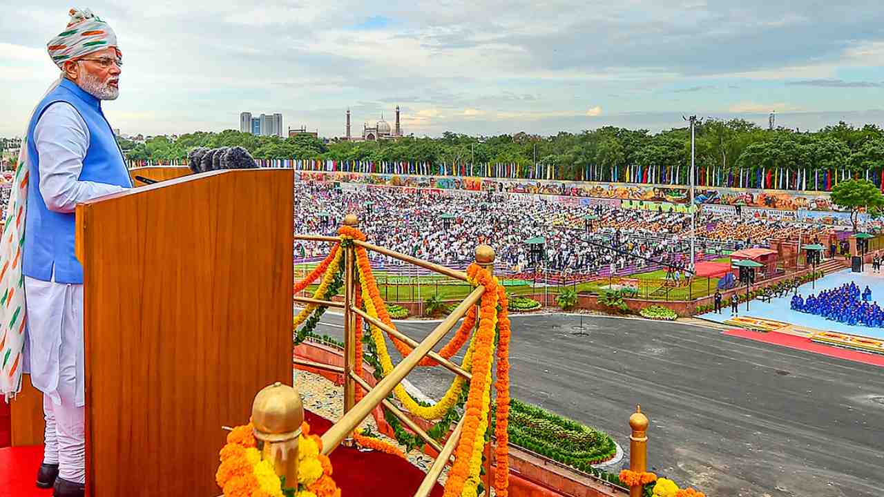 pm modi attend 76th independence  day celebration at red fort