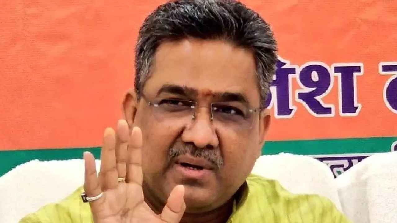 Sunil Bansal : రంగంలోకి బన్సల్.. తెలంగాణకు బీజేపీ రాష్ట్ర వ్యవహారాల కొత్త ఇంఛార్జి.. బహిరంగ సభ ఏర్పాట్ల పరిశీలన Sunil Bansal : రంగంలోకి బన్సల్.. తెలంగాణకు బీజేపీ రాష్ట్ర వ్యవహారాల కొత్త ఇంఛార్జి.. బహిరంగ సభ ఏర్పాట్ల పరిశీలన