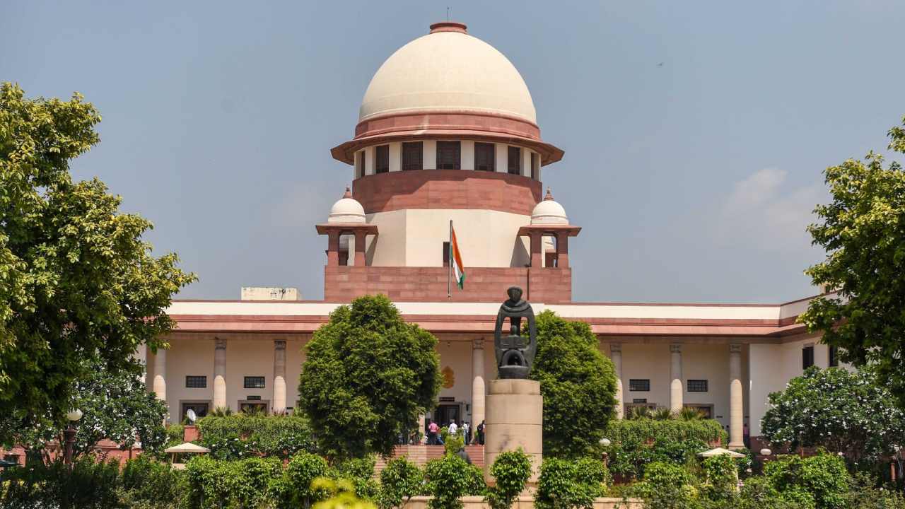 Supreme Court: డోలో ట్యాట్లెట్ రాసినందుకు డాక్టర్లకు వెయ్యి కోట్లు… సుప్రీం కోర్టులో విచారణ Supreme Court: డోలో ట్యాట్లెట్ రాసినందుకు డాక్టర్లకు వెయ్యి కోట్లు… సుప్రీం కోర్టులో విచారణ
