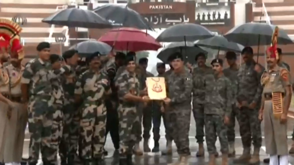 BSF and Pakistan Rangers exchanged sweets at the Attari Wagah border