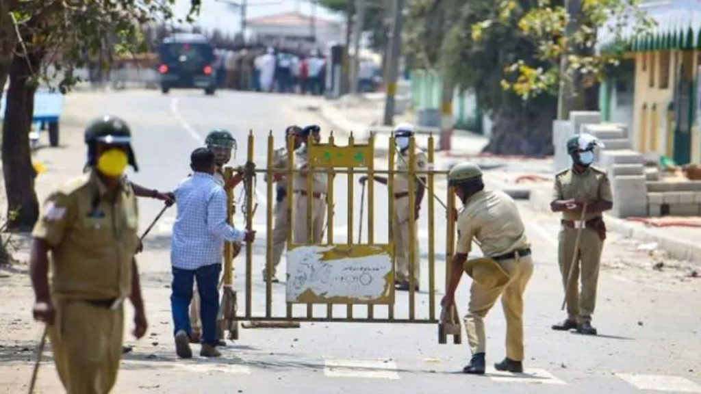 Tension in Karnataka Shivamogga over Savarkar poster